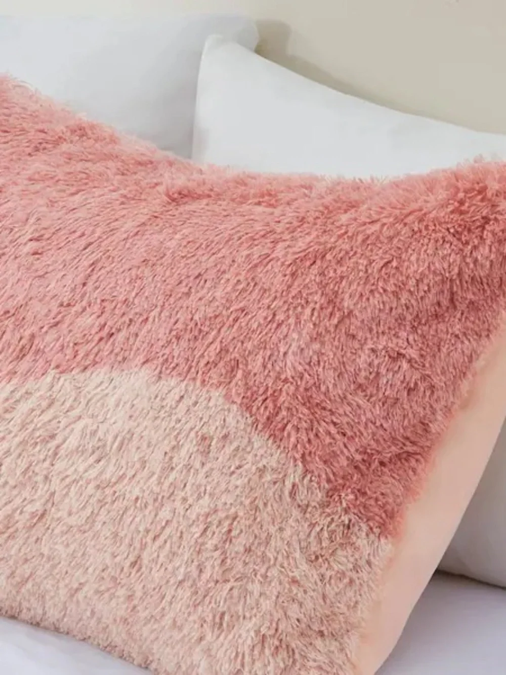Intelligent Design Pink Shaggy Faux Fur Full Queen Comforter Set